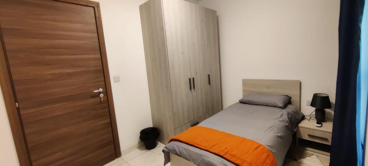Blu-M Central Qormi Exterior foto