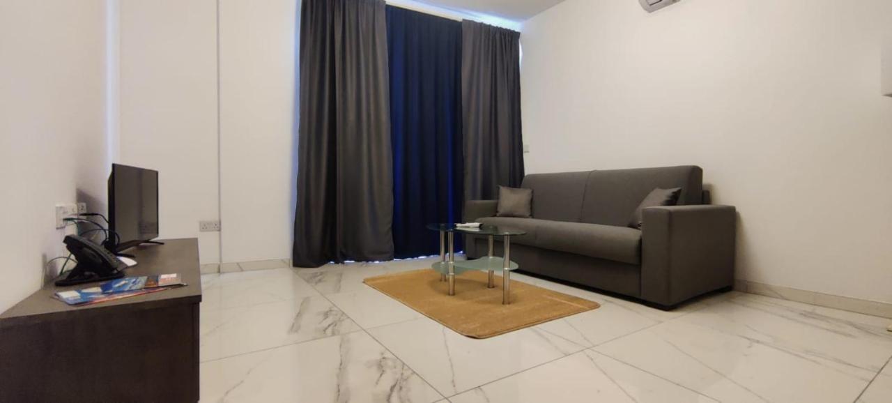 Blu-M Central Qormi Exterior foto