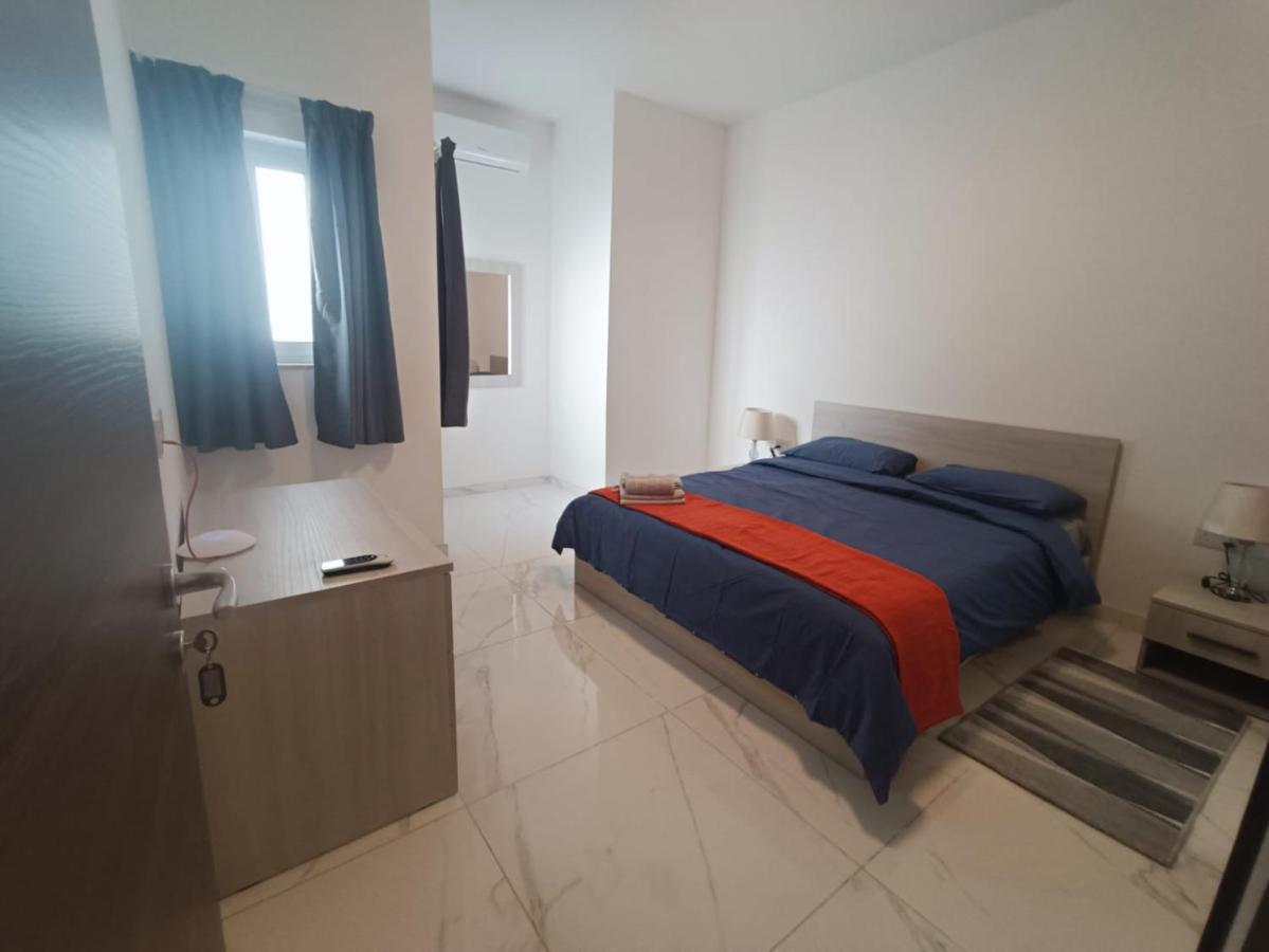 Blu-M Central Qormi Exterior foto