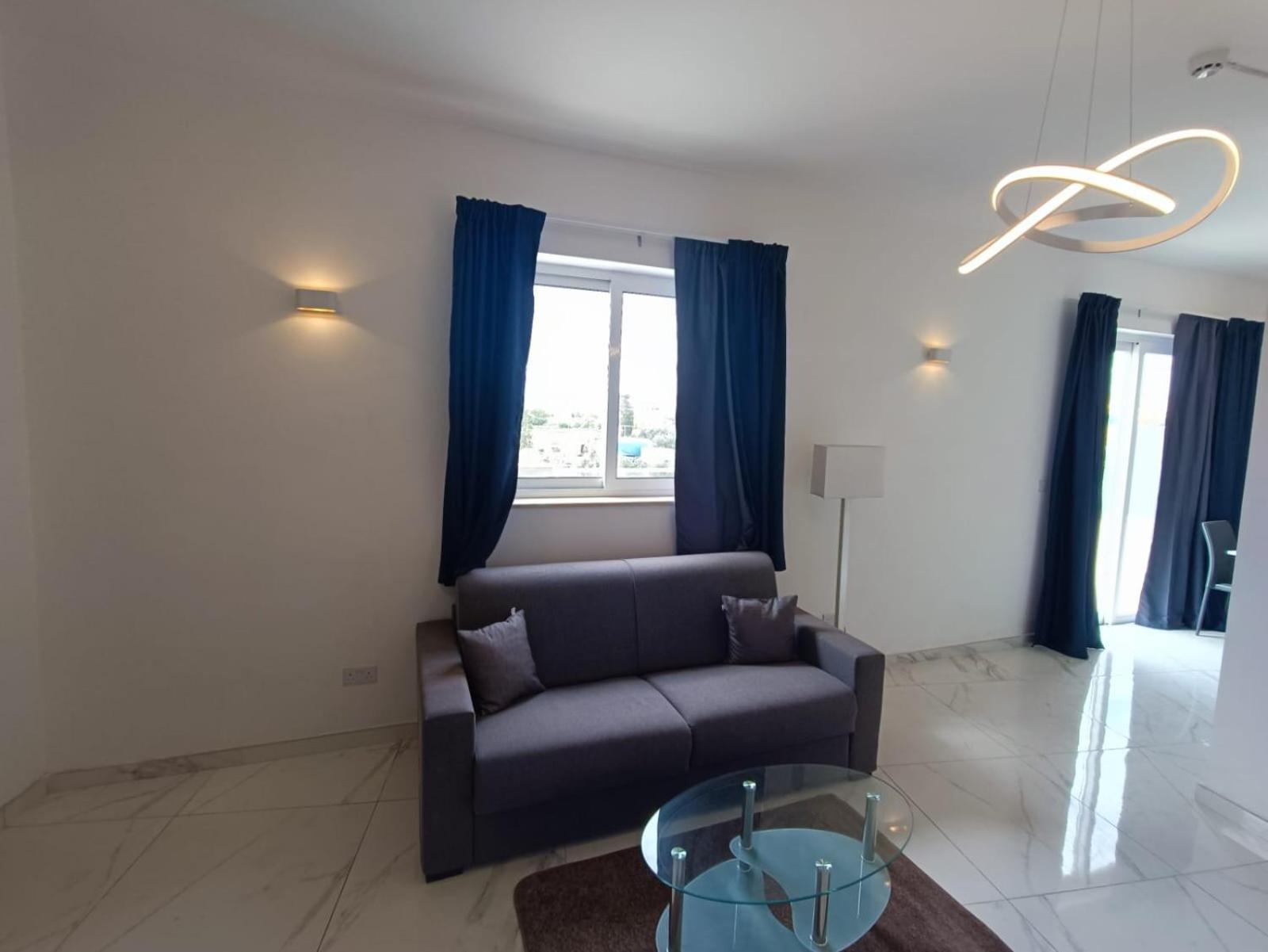 Blu-M Central Qormi Exterior foto
